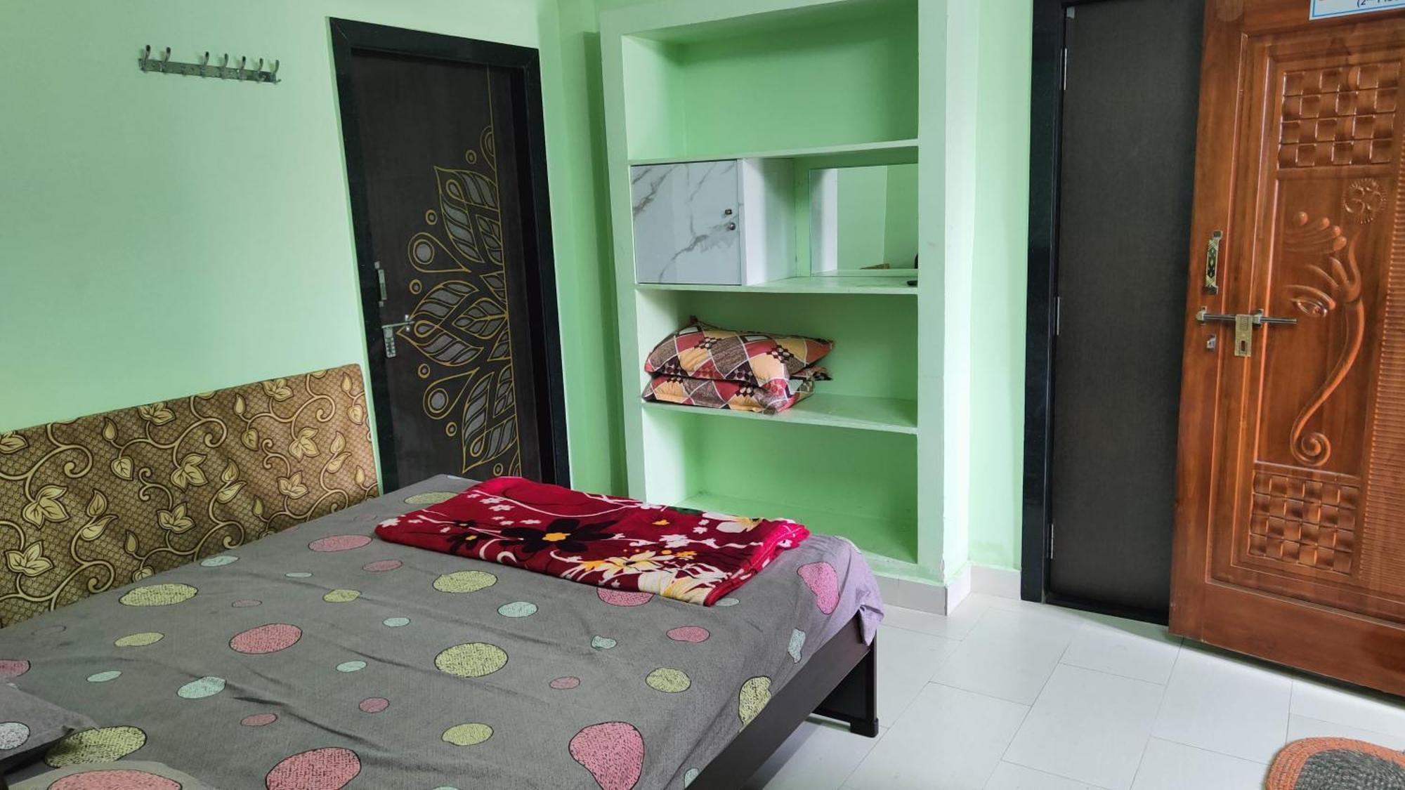 Guru Datta Residency Pithapuram Екстериор снимка